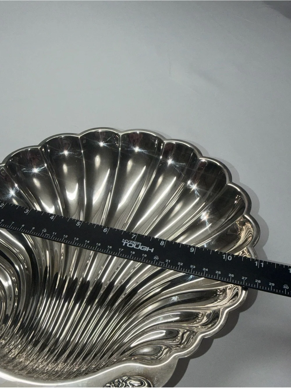 WM Rogers Victorian Rose 1995 Silverplate Shell Bowl Handled Serving Tray